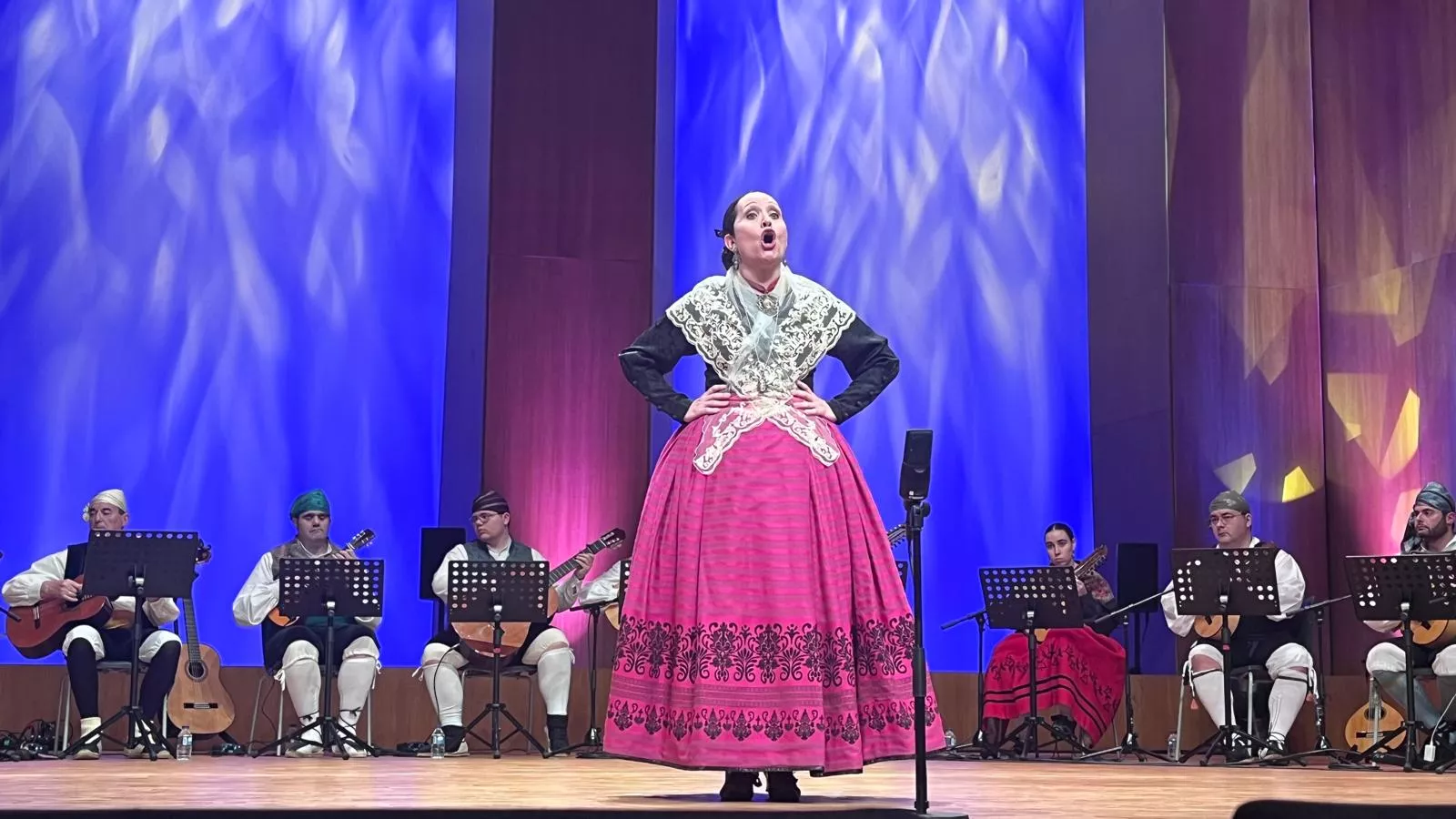 Final de canto, baile y dúos y el extraordinario del Certamen Nacional de Jota Ciudad de Huesca. Foto Mercedes Manterola