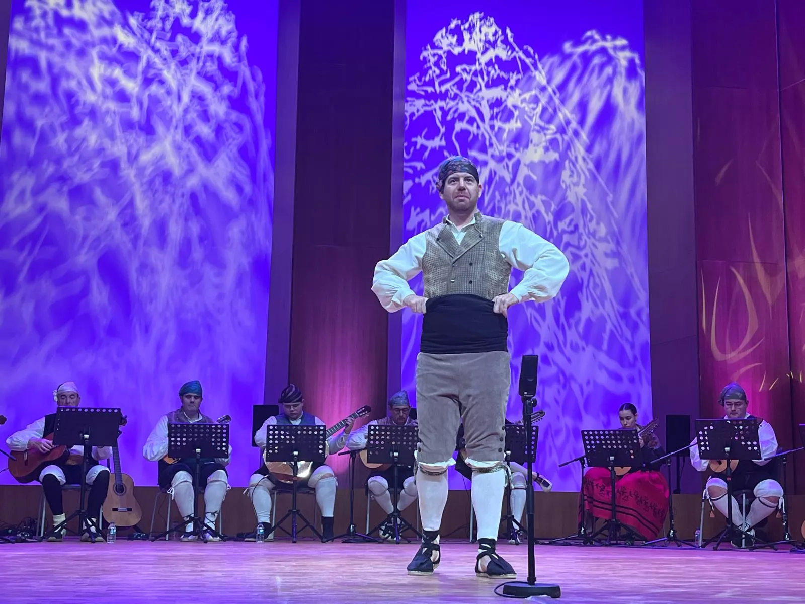 Final de canto, baile y dúos y el extraordinario del Certamen Nacional de Jota Ciudad de Huesca. Foto Mercedes Manterola