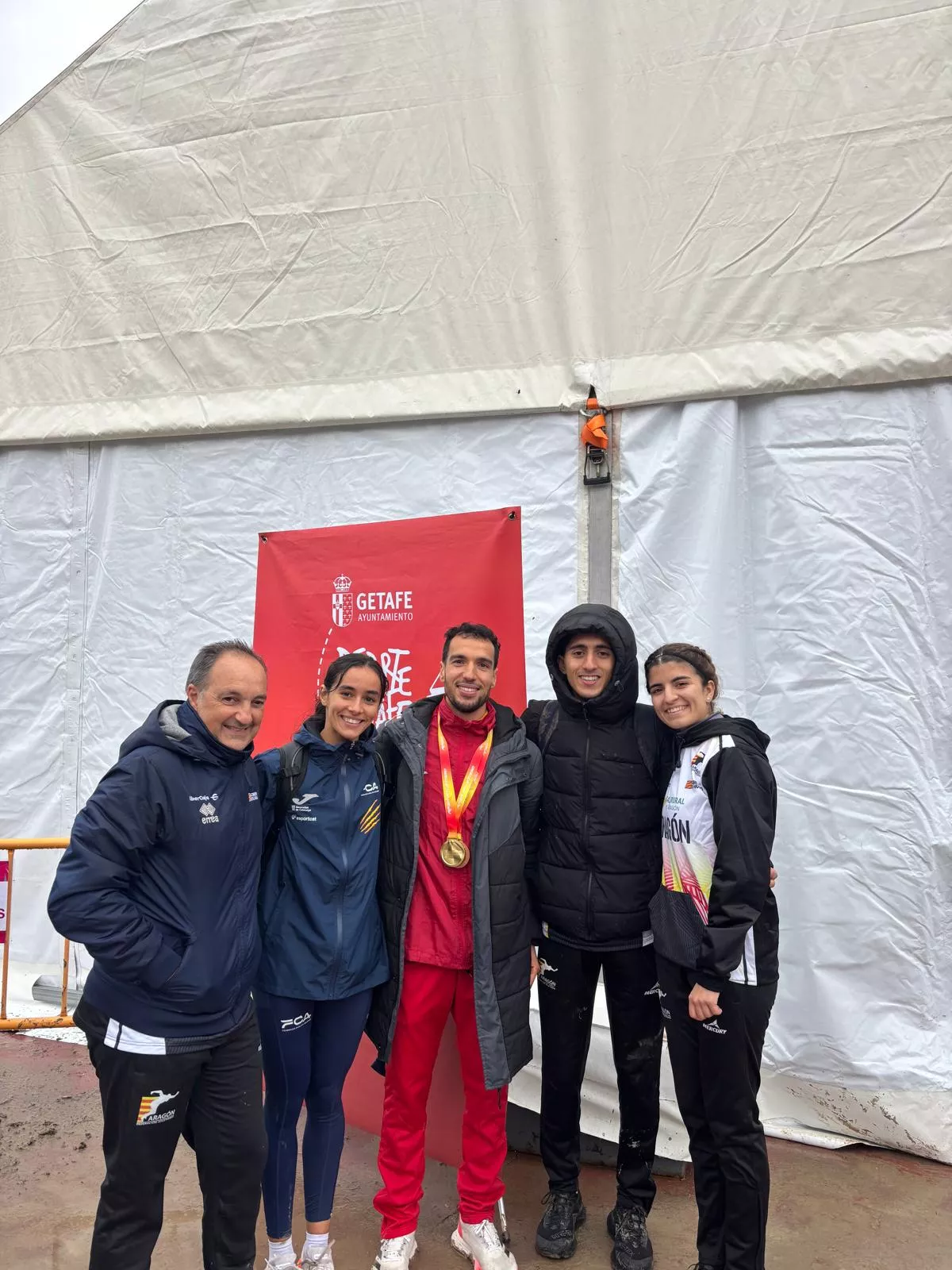 Campeonato de España de cross. Phondy con Yahya y Naima Ait