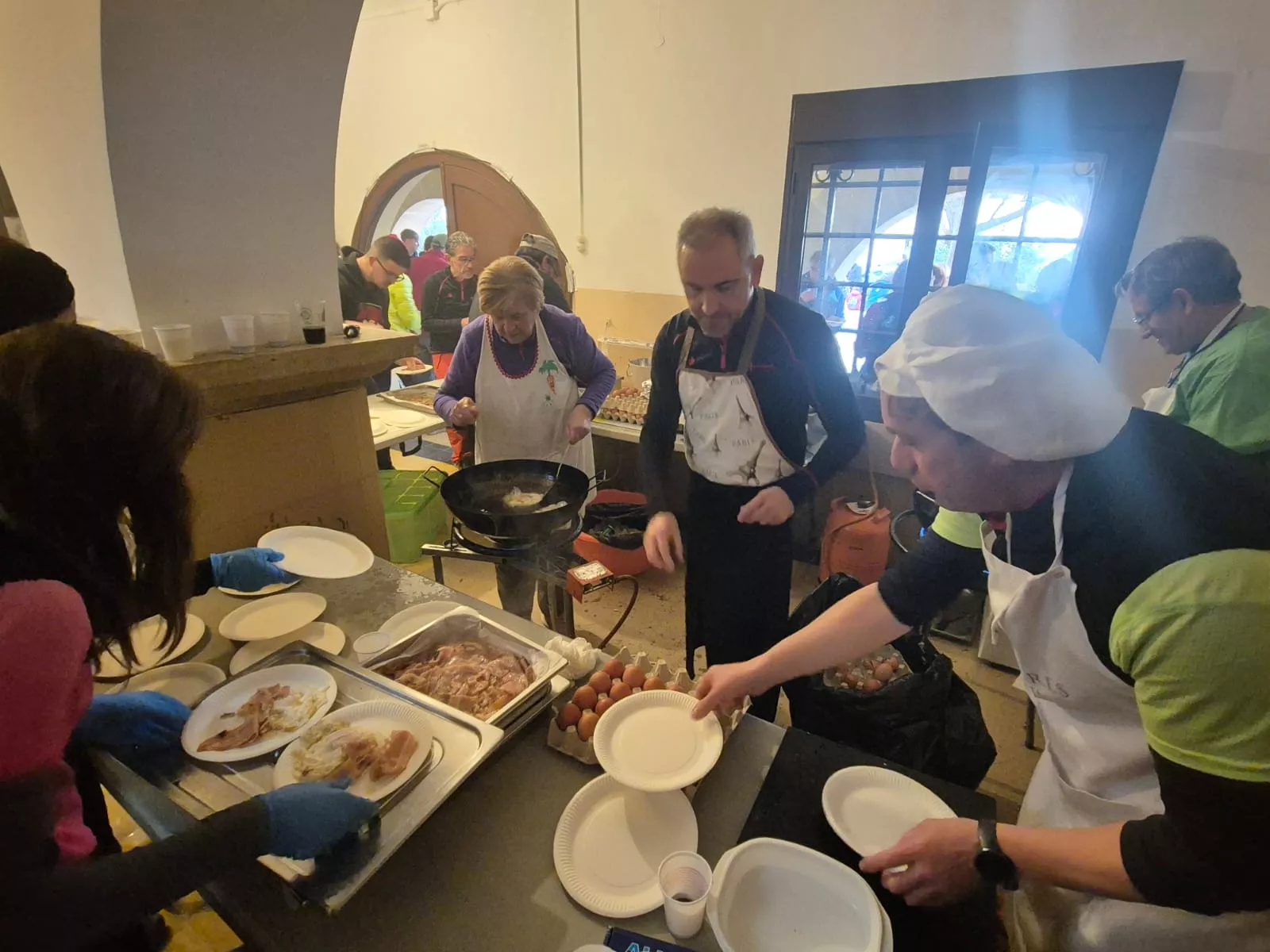 Huevo Frito Solidario con Etiopía en Banariés. Foto Juanlu Herrero