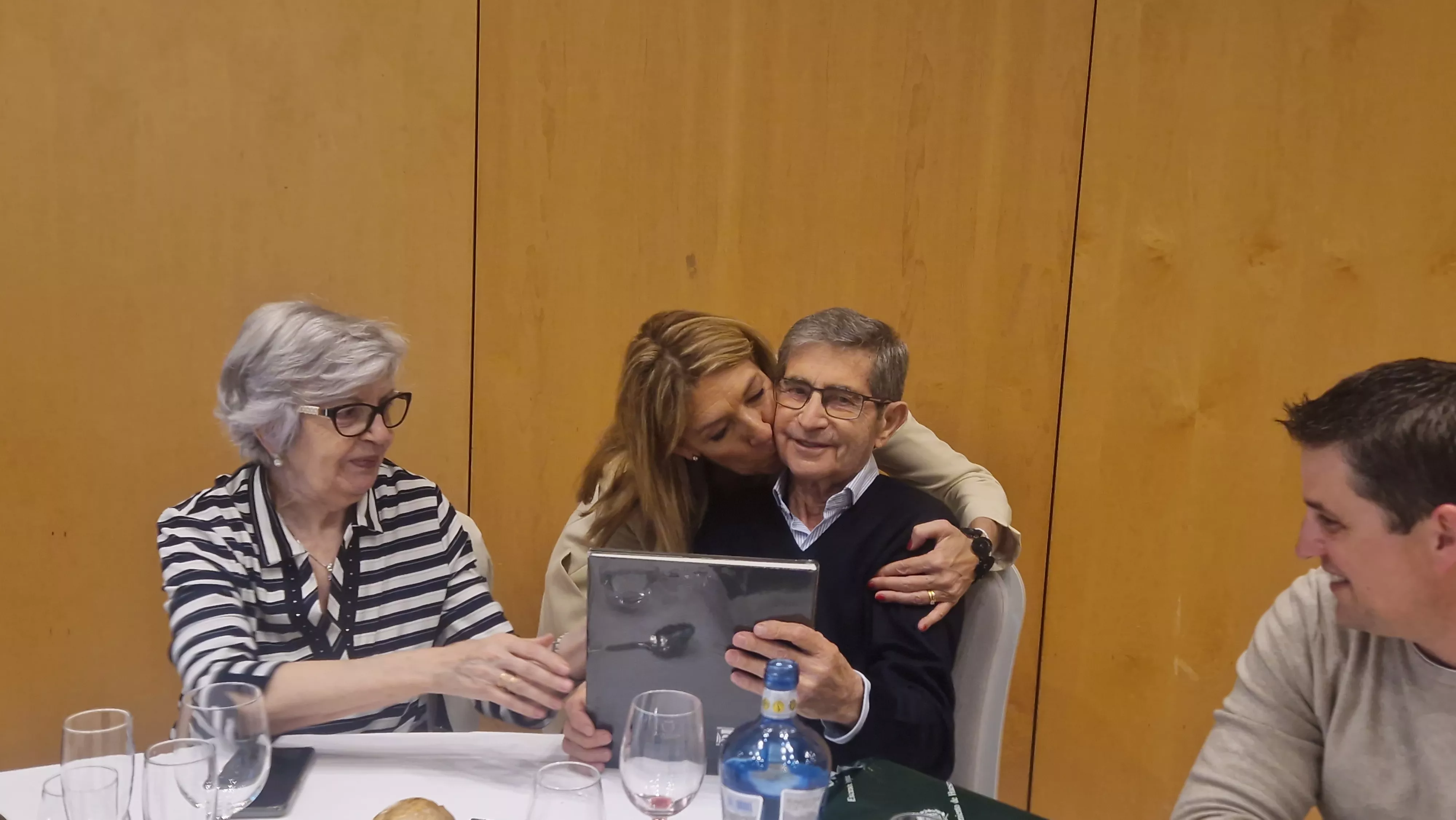 Premio ARO 2024 para Emeterio Giménez Salcedo. Foto Myriam Martínez 