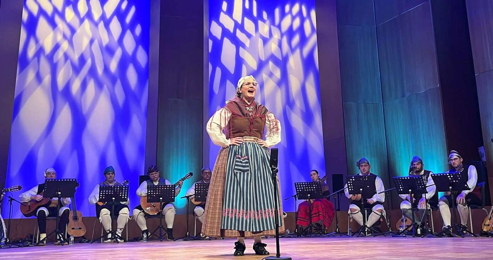 Final de canto, baile y dúos y el extraordinario del Certamen Nacional de Jota Ciudad de Huesca. Foto Mercedes Manterola