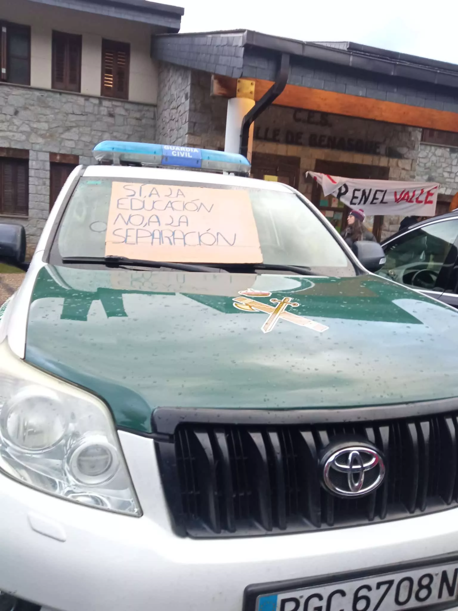 Concentración en Benasque para reivindicar "un sólo instituto".