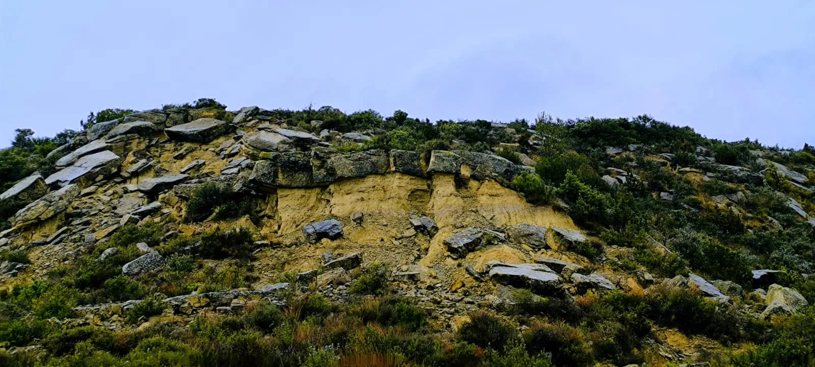 Excursión entre Piedratajada y Valpalmas organizada por la Universidad de Zaragoza. Foto Joaquín Santafé