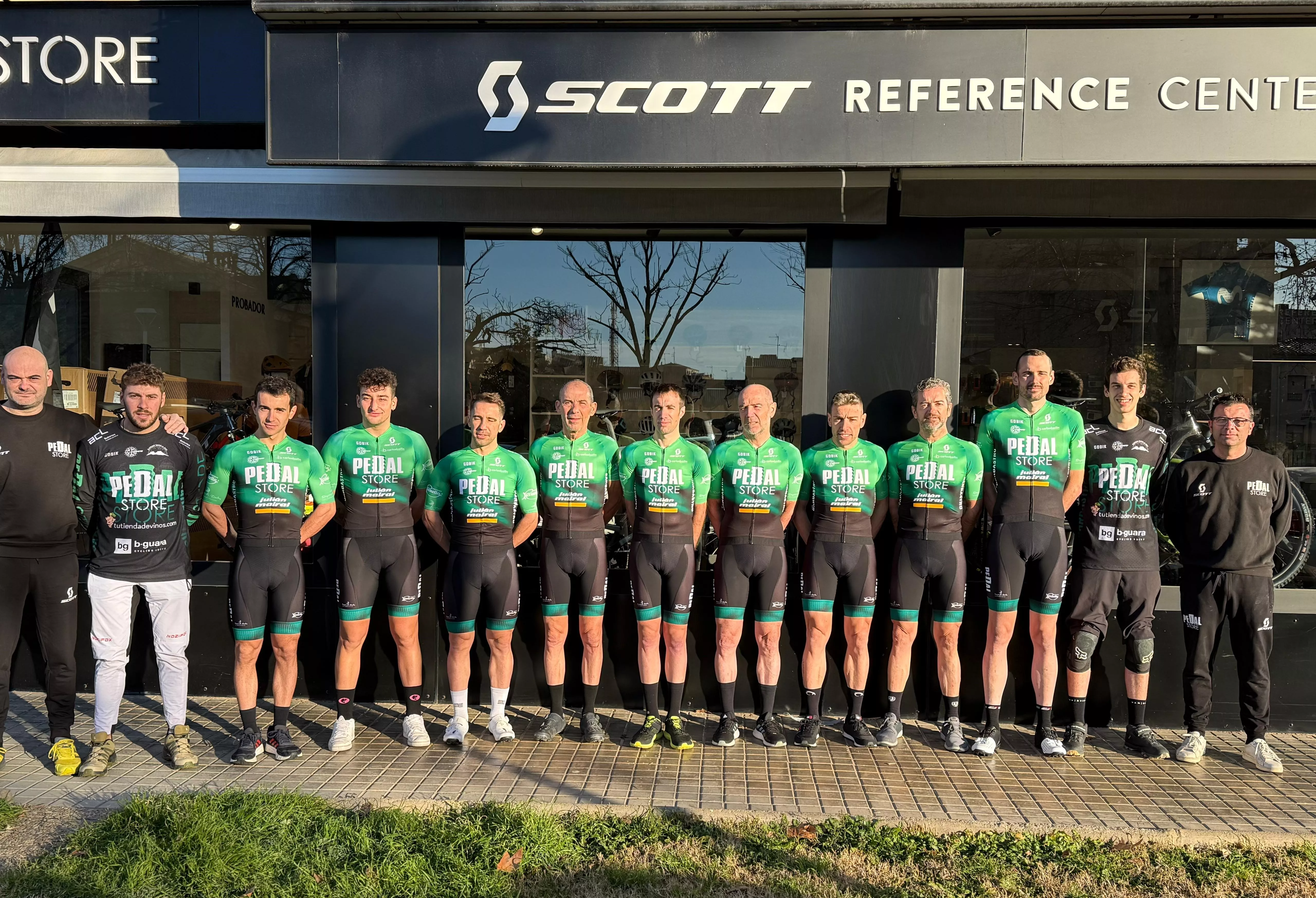 Pedal Store presenta a su equipo de BTT