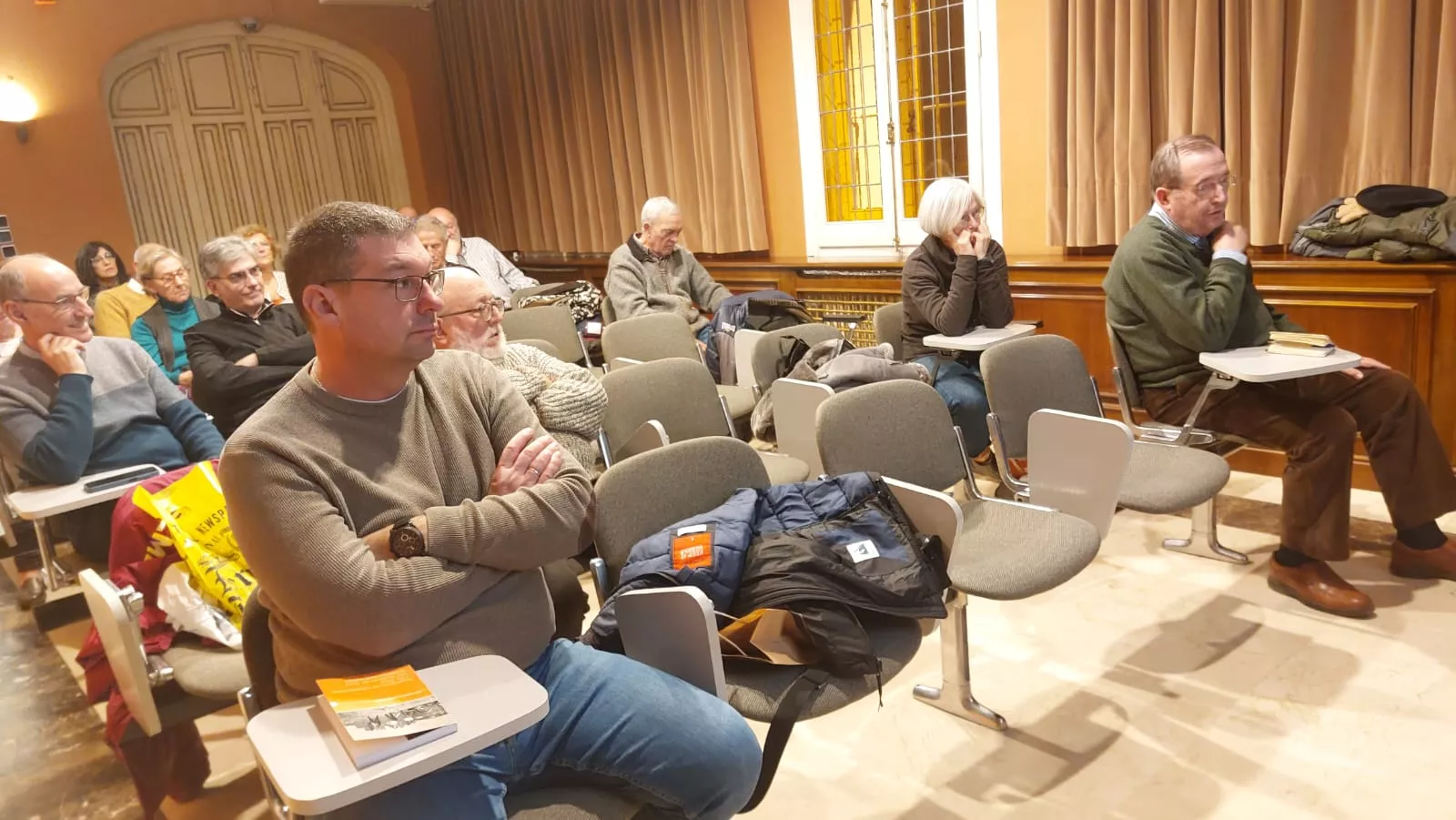 Presentación del libro sobre Hubertus de Löwenstein en el IEA