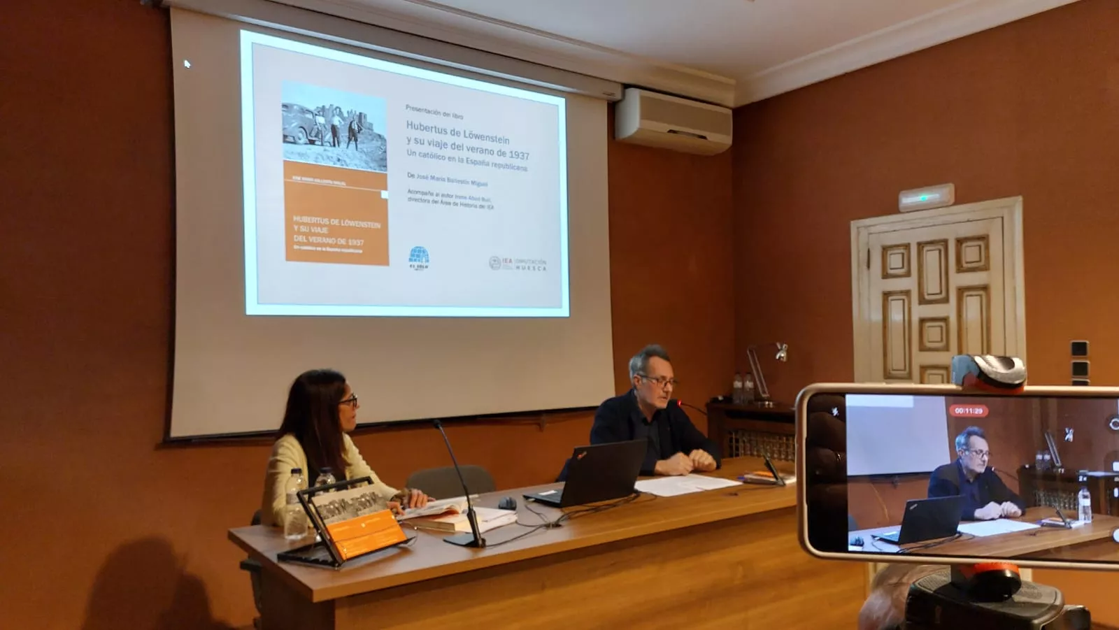 Presentación del libro sobre Hubertus de Löwenstein en el IEA