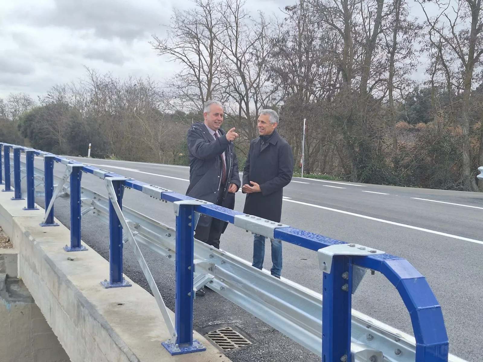 Carlos Campo en la N-240 entre Monzón y Binéfar que ha sido reabierta este jueves.