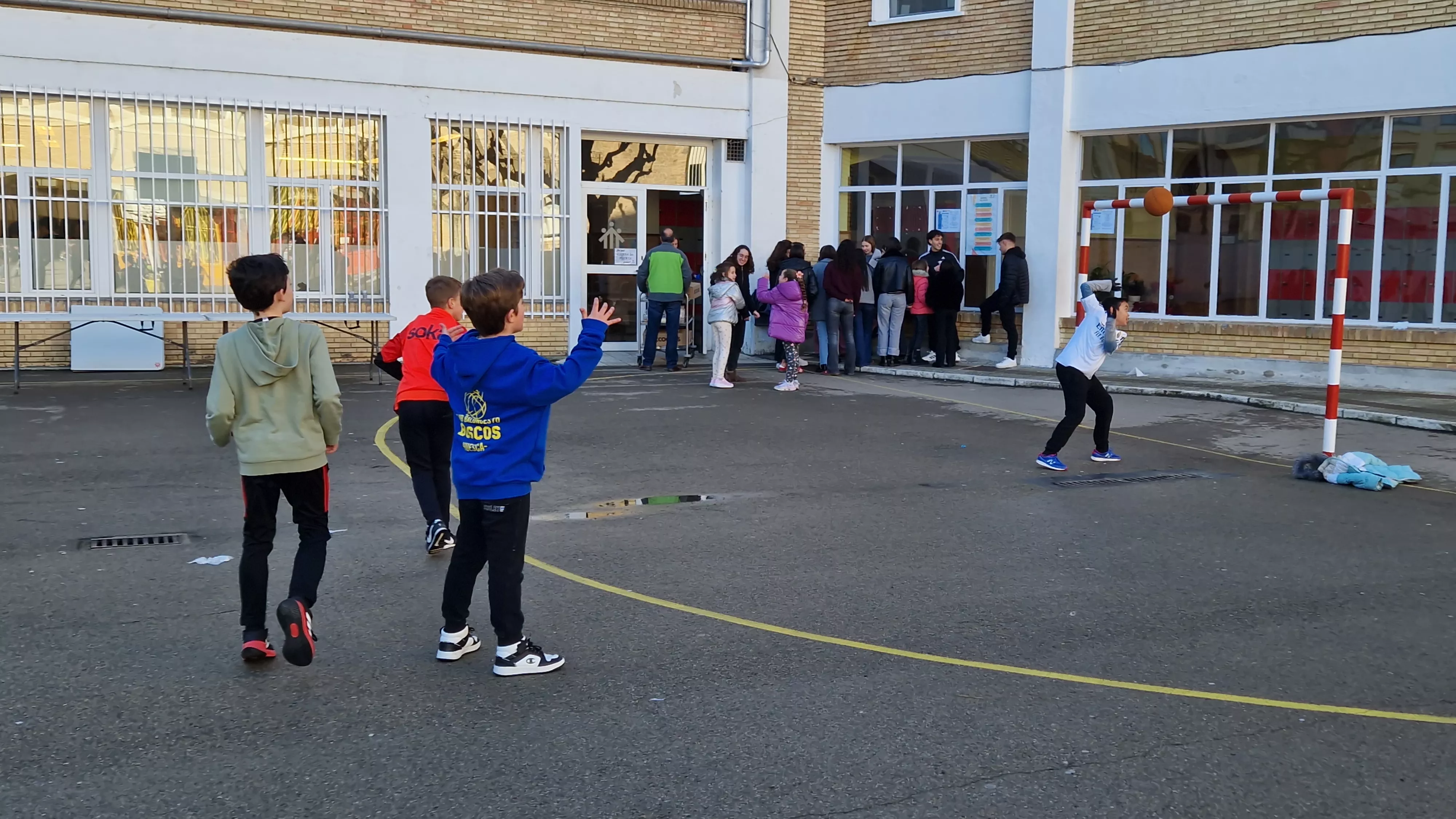 Fiesta de San Juan Bosco en el centro Salesianos de Huesca. Foto Myriam Martínez