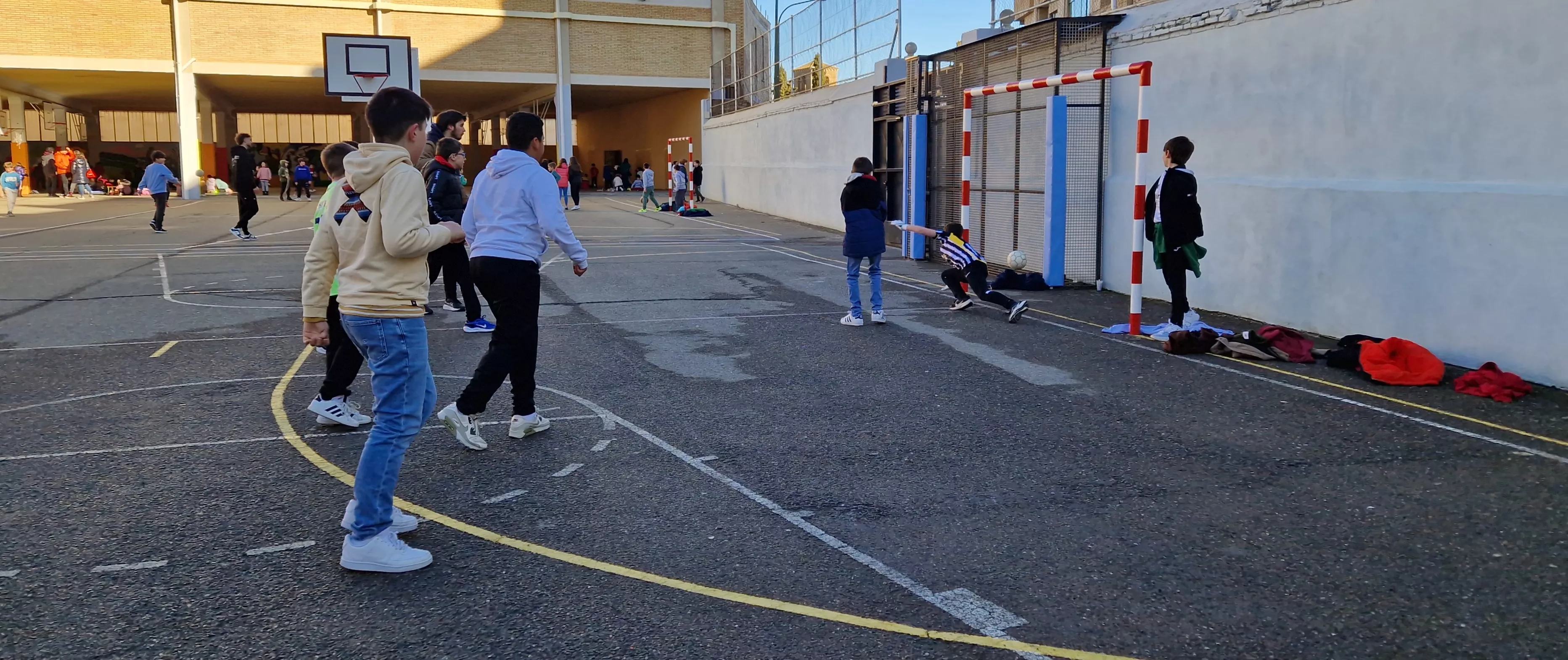Fiesta de San Juan Bosco en el centro Salesianos de Huesca. Foto Myriam Martínez