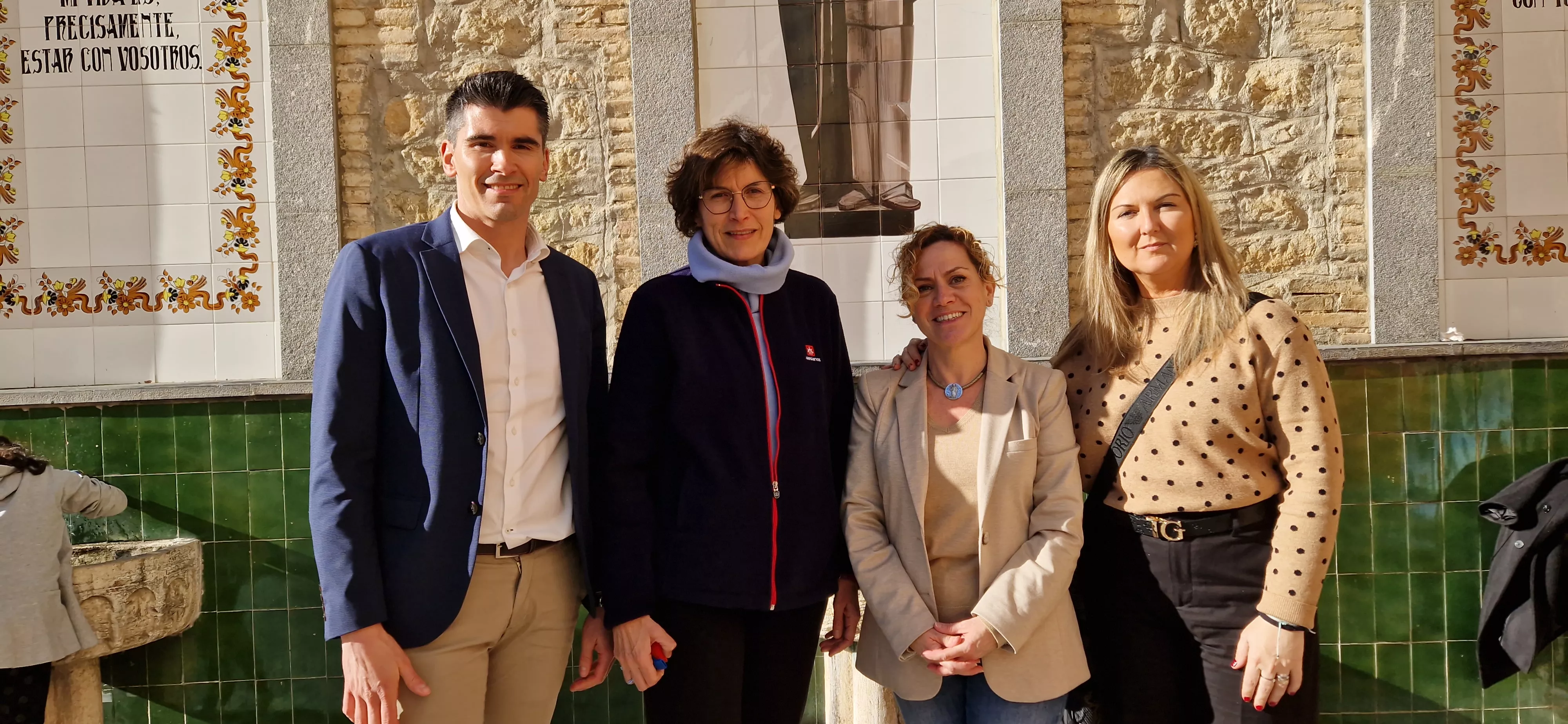 Guillermo Gómez, Isabel Belenguer y Mónica Martínez, en la fiesta de San Juan Bosco en el centro Salesianos de Huesca. Foto Myriam Martínez