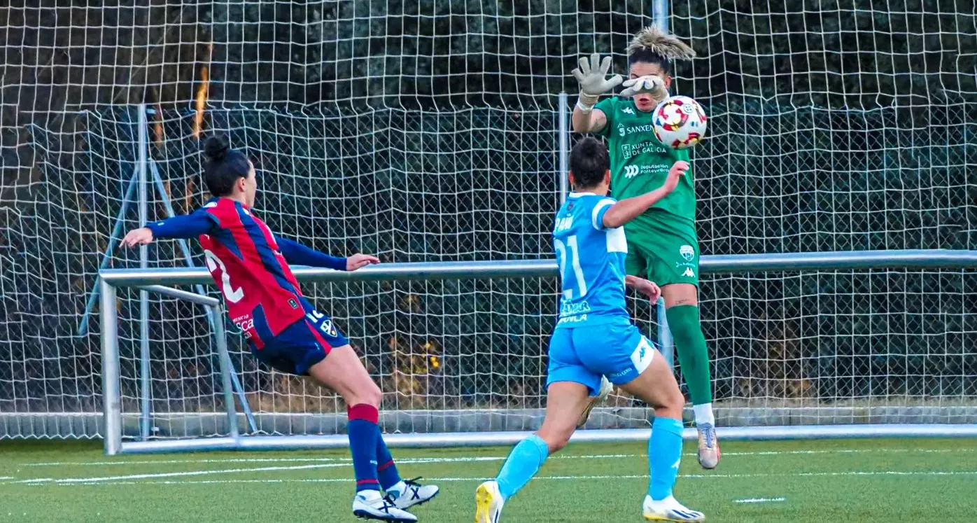 El Huesca Femenino ha tocado la victoria con la punta de las yemas