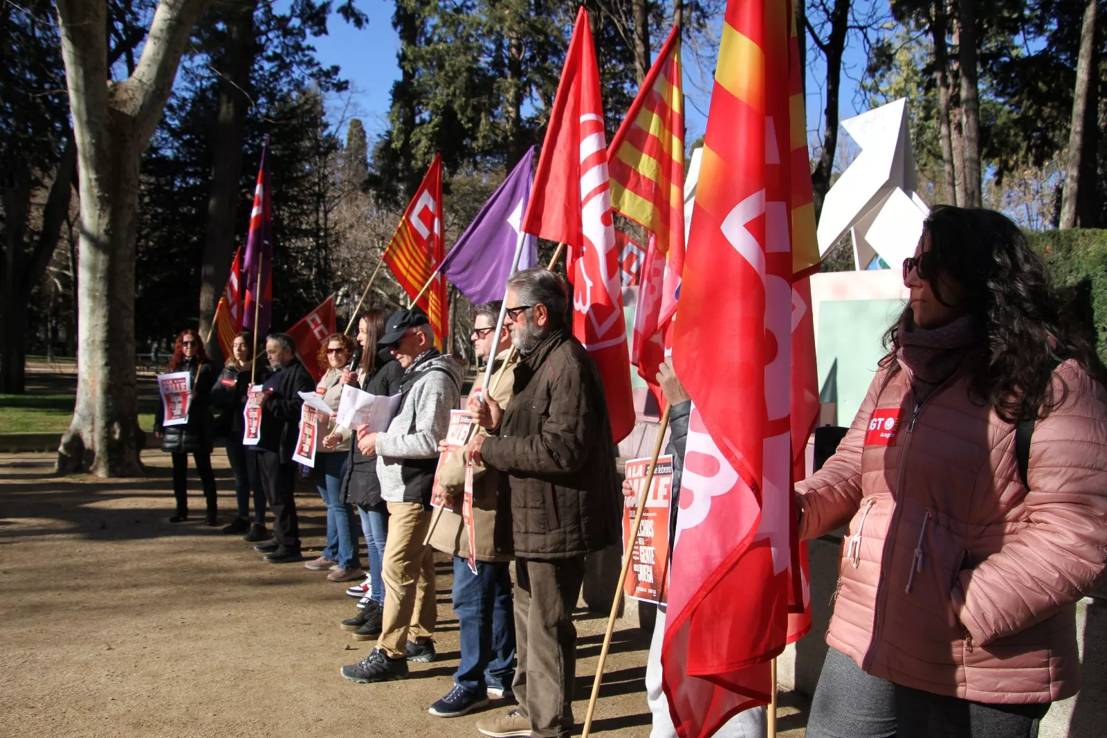 Manifestación de UGT y CCOO en Huesca. Foto Carlos Neofato