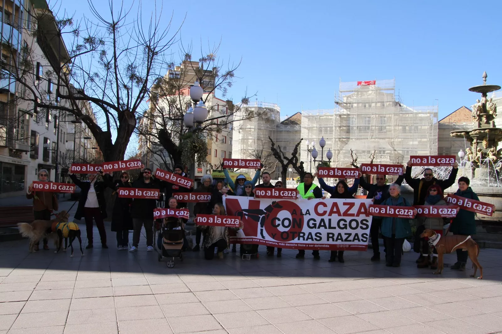 Manifestación de No a la Caza en Huesca. Foto Carlos Neofato