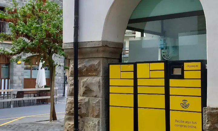 El citypaq de Correos de Biescas.