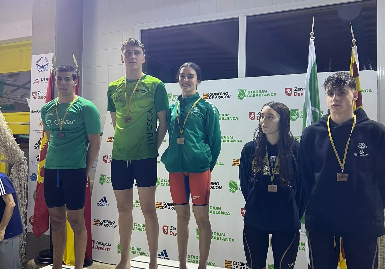 Diego Roselló oro junior en los 100 libre