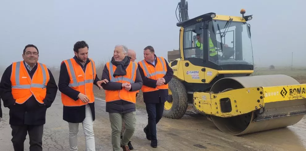 Octavio López con Claver y Sorinas en el tramo de Monzón a Binaced