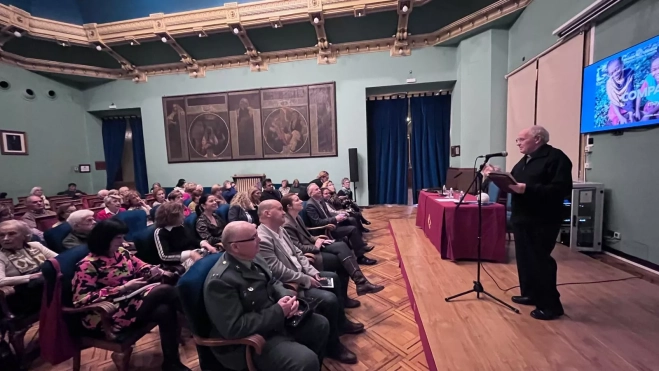 Asistentes a la presentación de la campaña de Manos Unidas. Asistentes a la presentación de la campaña de Manos Unidas.