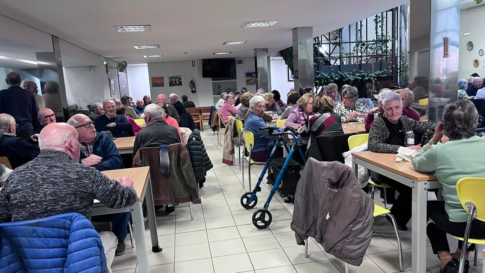 Celebración de Santa Águeda en el Hogar de Mayores del IASS de Huesca. Foto Mercedes Manterola