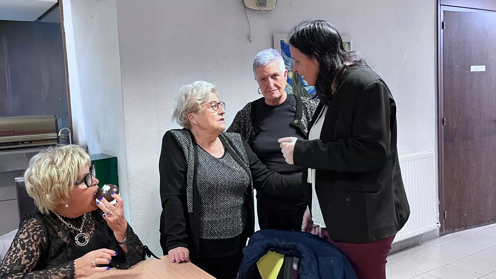 Celebración de Santa Águeda en el Hogar de Mayores del IASS de Huesca. Foto Mercedes Manterola
