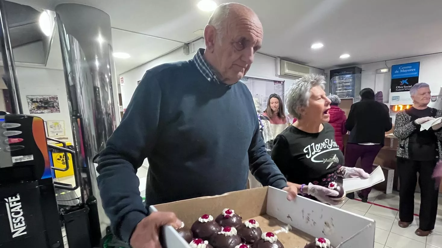 Celebración de Santa Águeda en el Hogar de Mayores del IASS de Huesca. Foto Mercedes Manterola