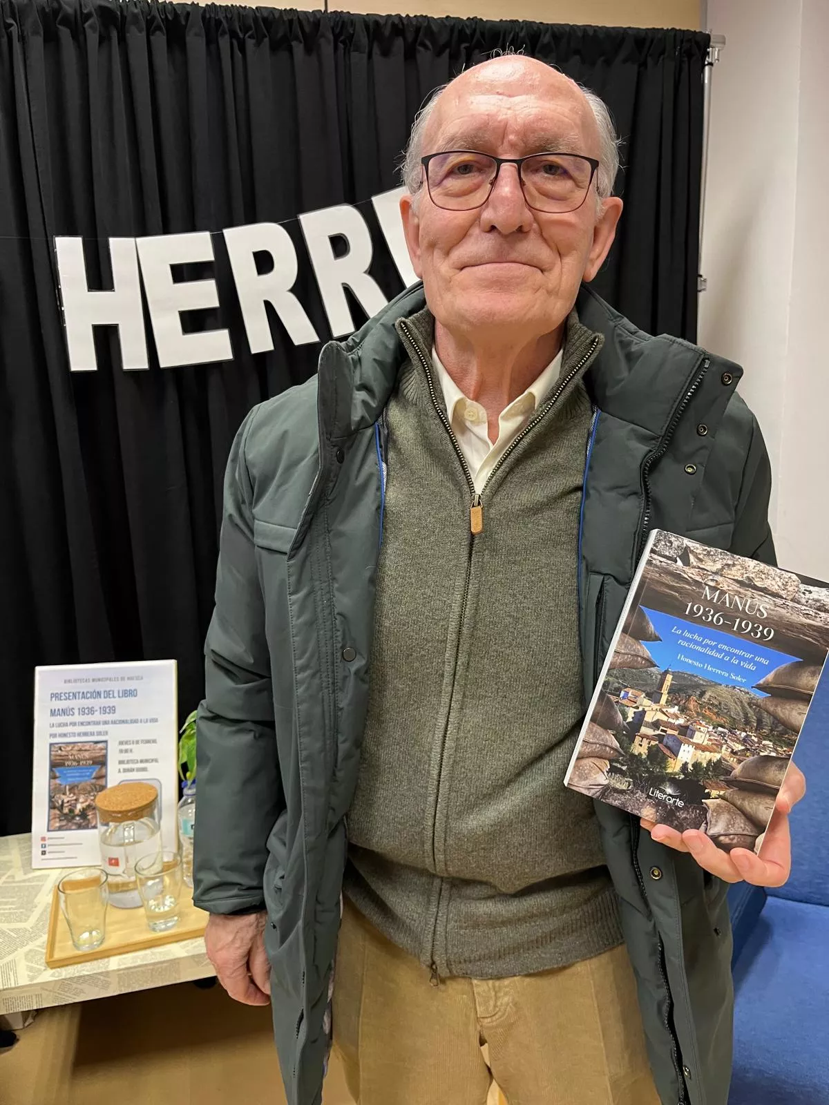 Presentación de Manús, de Honesto Herrera, en la Biblioteca Durán Gudiol