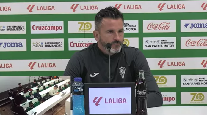 Iván Ania, entrenador del Córdoba: "El Huesca es muy solidario colectivamente"