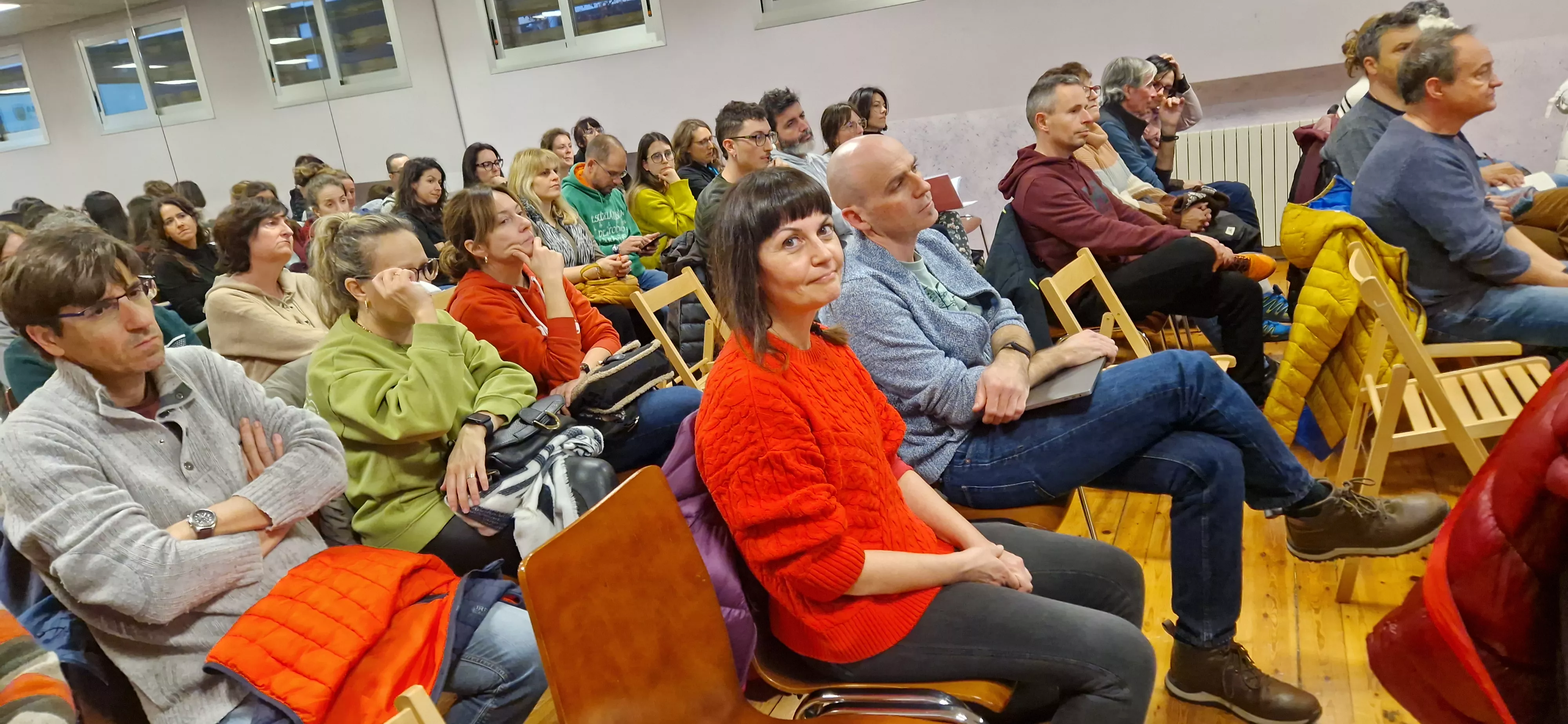 Martín Pinos y Juan Antonio Rodríguez Bueno han abordado diversos aspectos de la evaluación educativa
