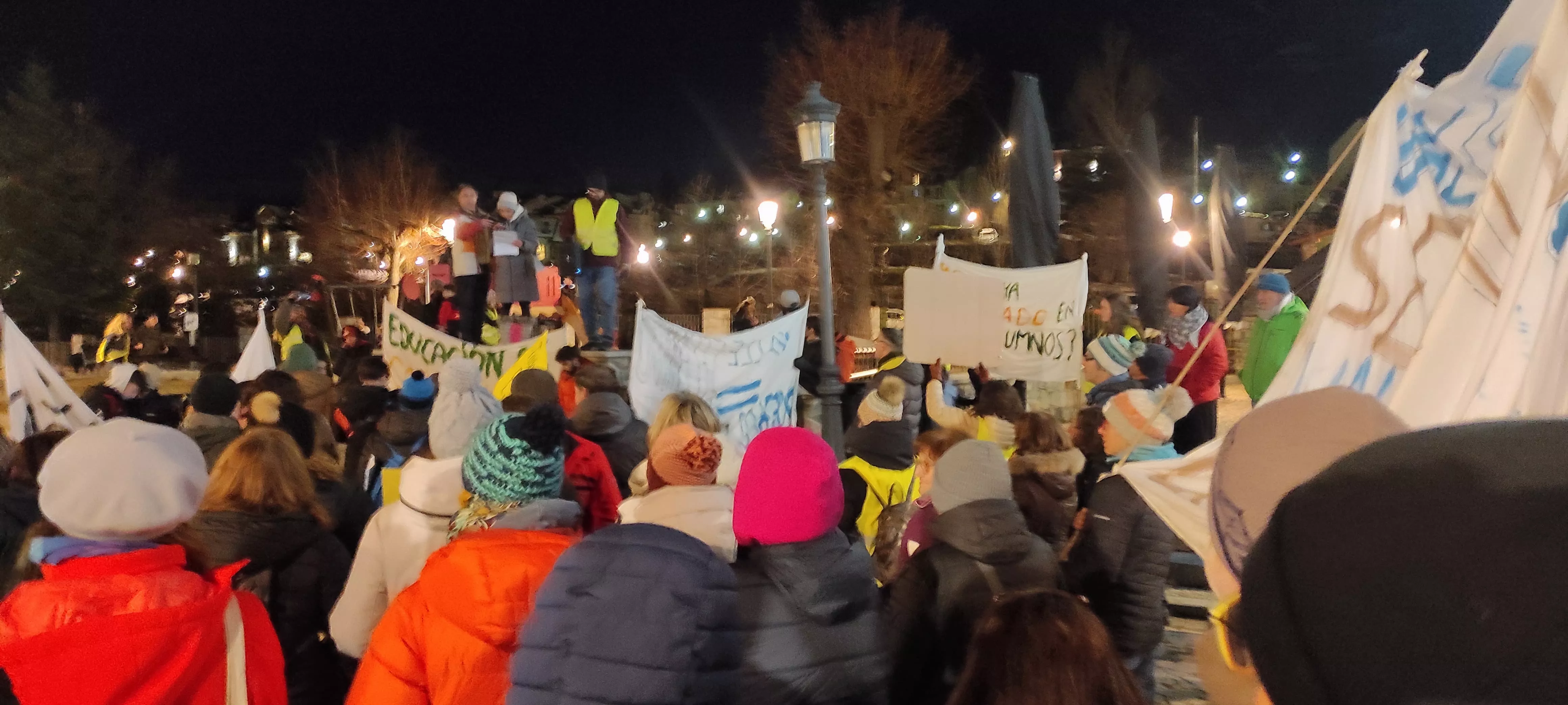 Nueva concentración en Benasque contra una nueva sección delegada del instituto.