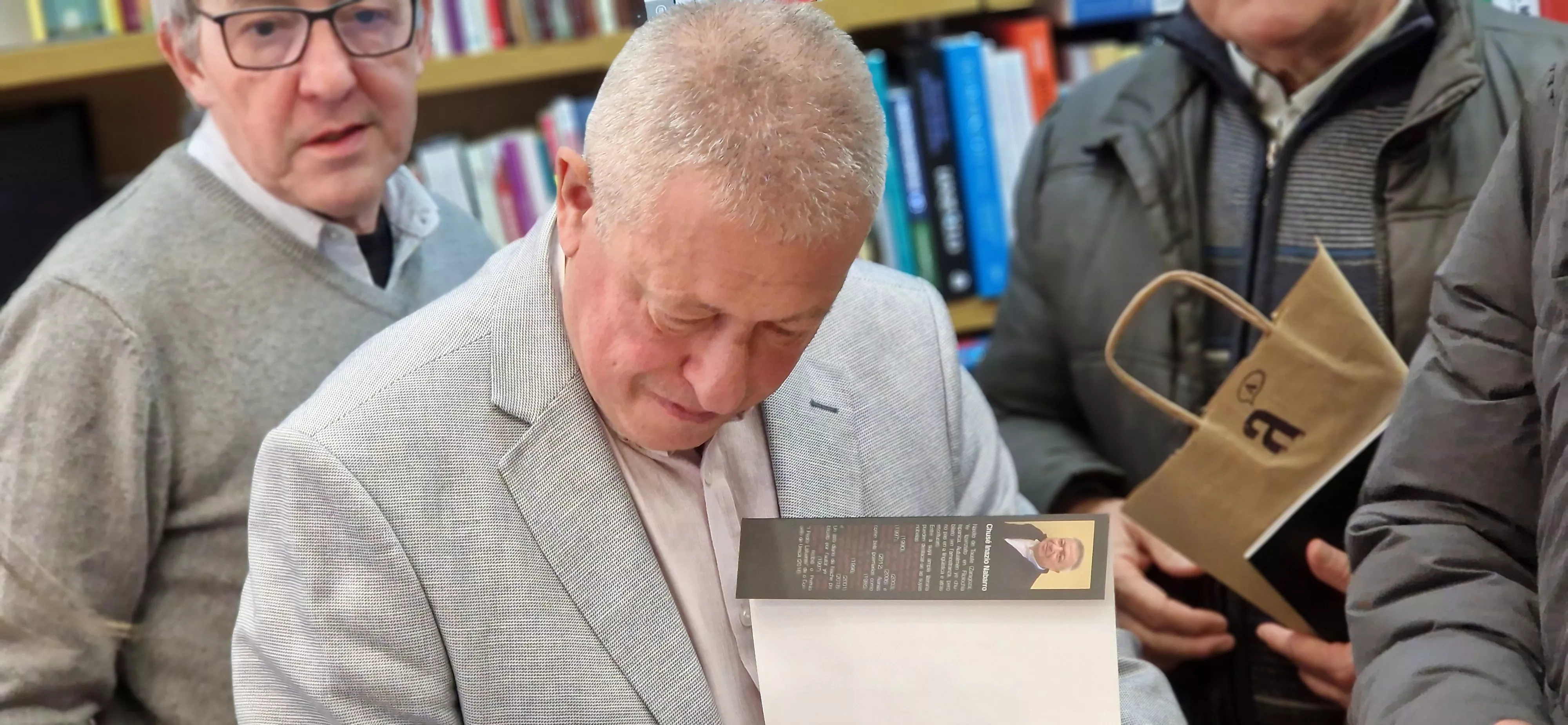 Presentación del libro Fuellas d' Abisinia de Chusé Inazio Nabarro. Foto Myriam Martínez