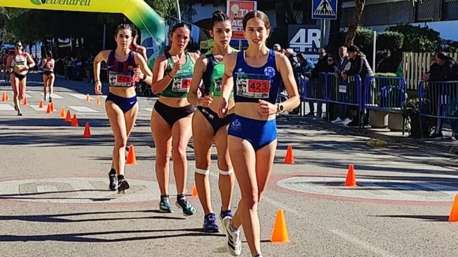 Clara Lacoma (CA Barbastro), gran debut con marca y victoria en El Vendrell. Clara Lacoma (CA Barbastro), gran debut con marca y victoria en El Vendrell.