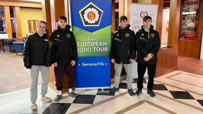 Cadetes de la Escuela Ibón en Génova Cadetes de la Escuela Ibón en Génova