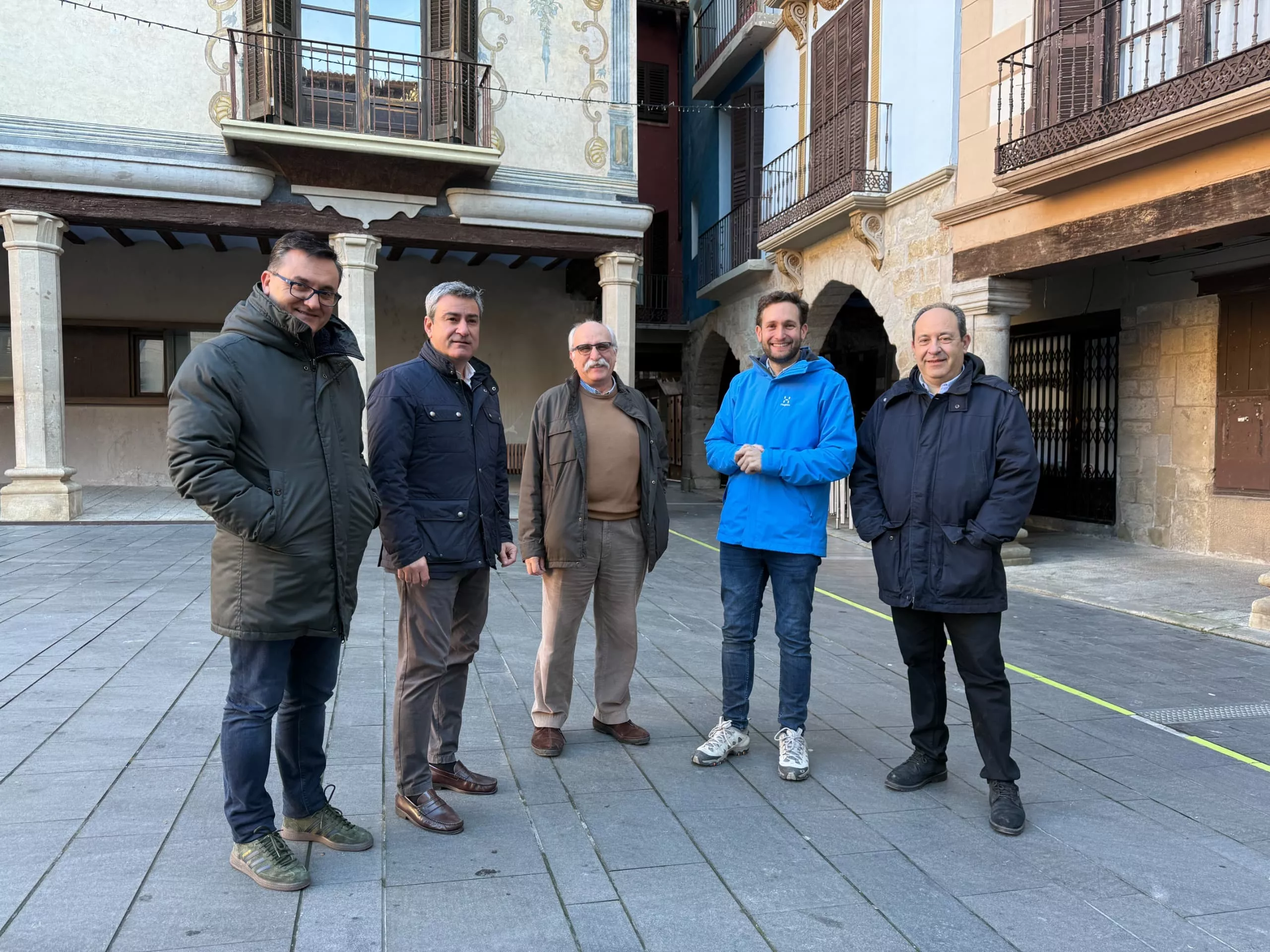 Las autoridades han visitado el espacio grausino que se va a dedicar a Joaquín Costa. Las autoridades han visitado el espacio grausino que se va a dedicar a Joaquín Costa.
