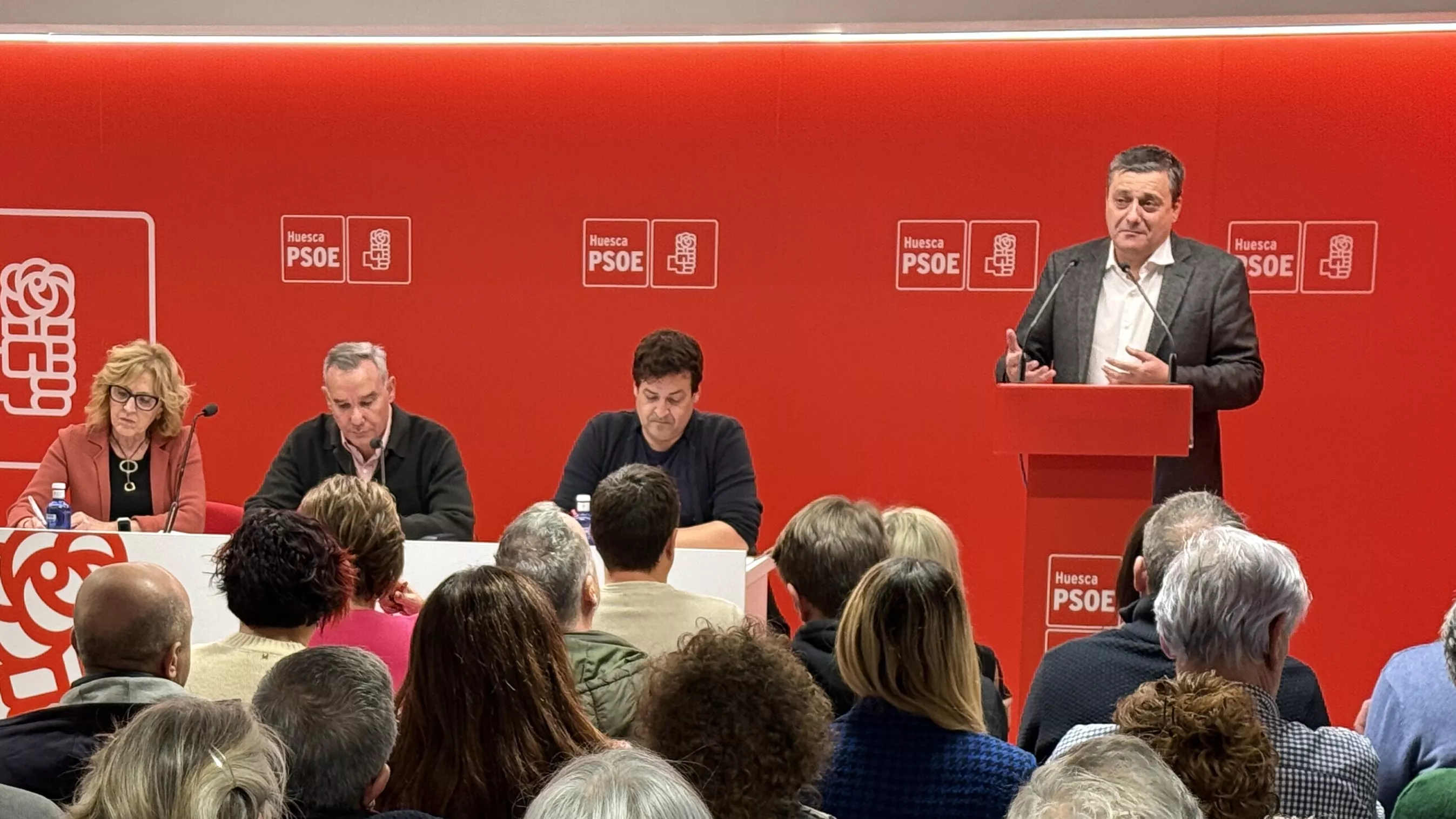 Fernando Sabés interviene en un Comité Provincial del PSOE Alto Aragón.