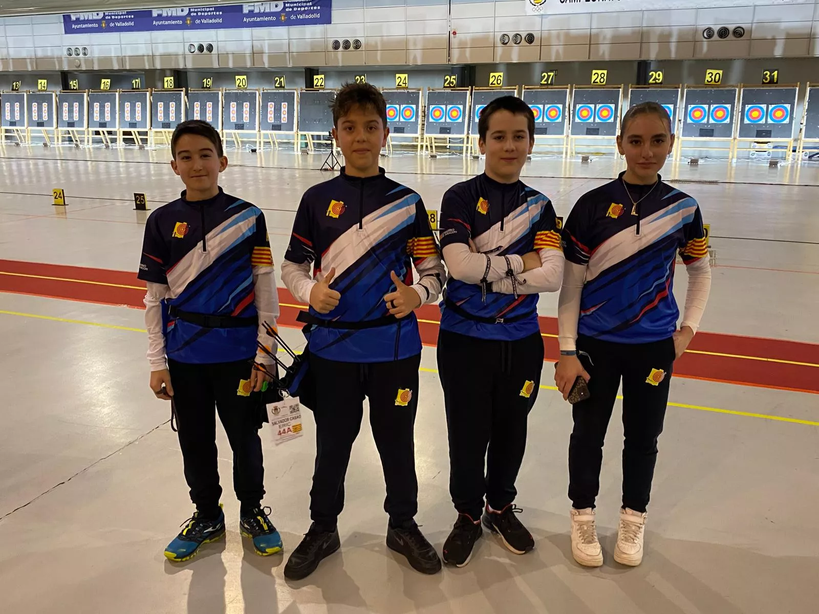 Jóvenes arqueros altoaragoneses en el Nacional de tiro con arco.