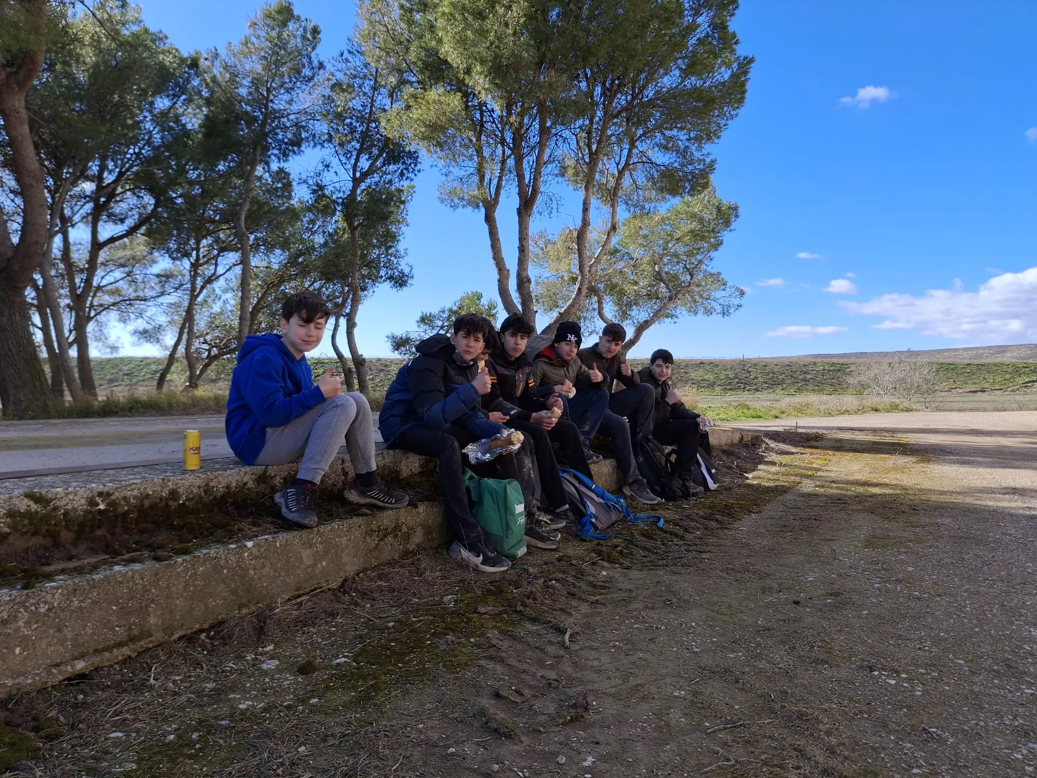 Peregrinos del cuarto entreno para la Javierada con 35 kilómetros bajo la aspiración de la Paciencia. Foto Felipe Munuera
