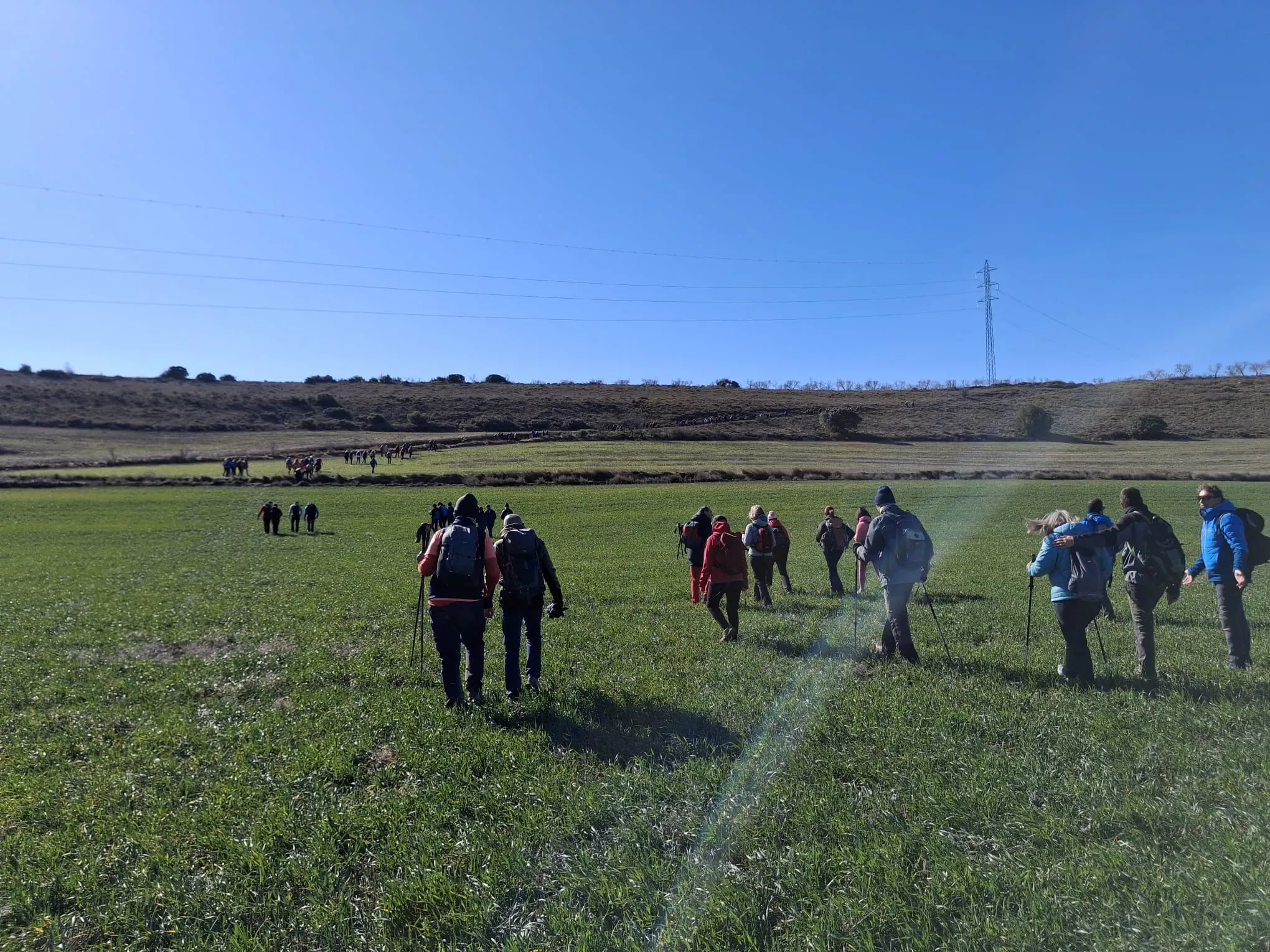 Peregrinos del cuarto entreno para la Javierada con 35 kilómetros bajo la aspiración de la Paciencia. Foto Felipe Munuera