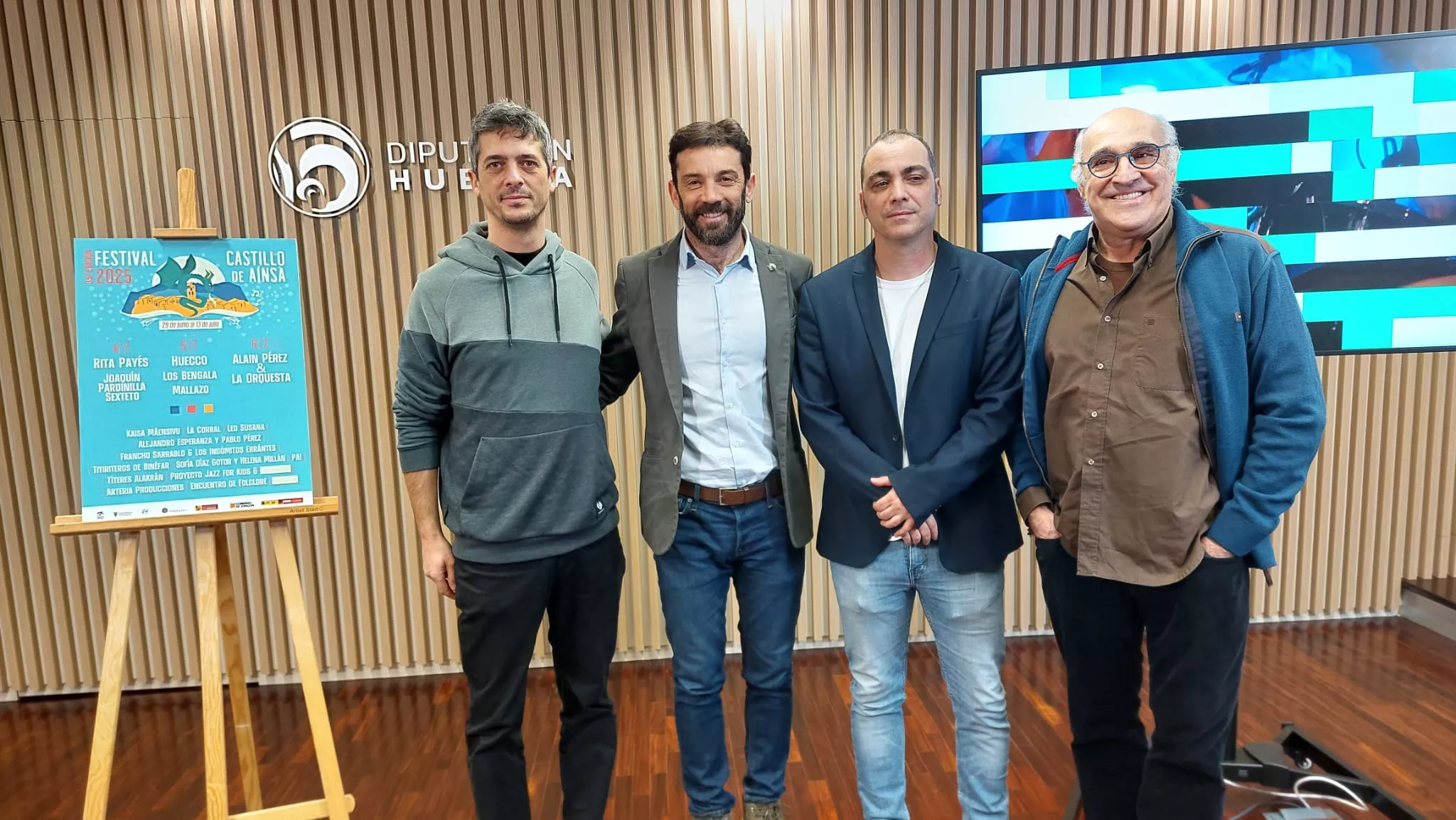 Dani Escolano, Enrique Pueyo, Carlos Sampériz y Paco Paricio en la presentación del Festival Castillo de Aínsa Dani Escolano, Enrique Pueyo, Carlos Sampériz y Paco Paricio en la presentación del Festival Castillo de Aínsa