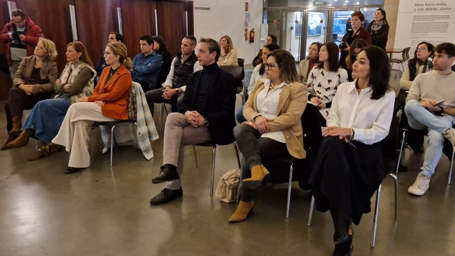 Asistentes a la presentación. Foto Myriam Martínez Asistentes a la presentación. Foto Myriam Martínez