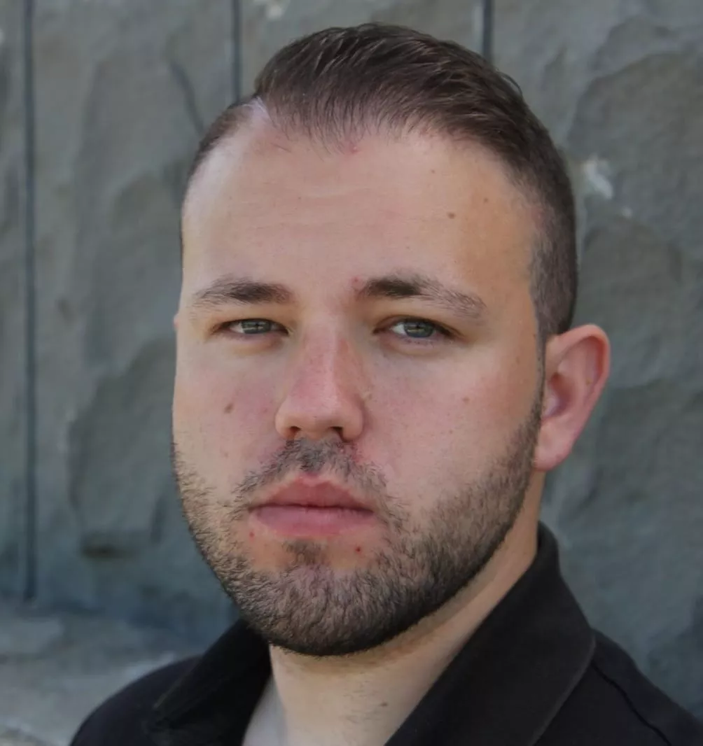 Carlos A. Migliaccio. 