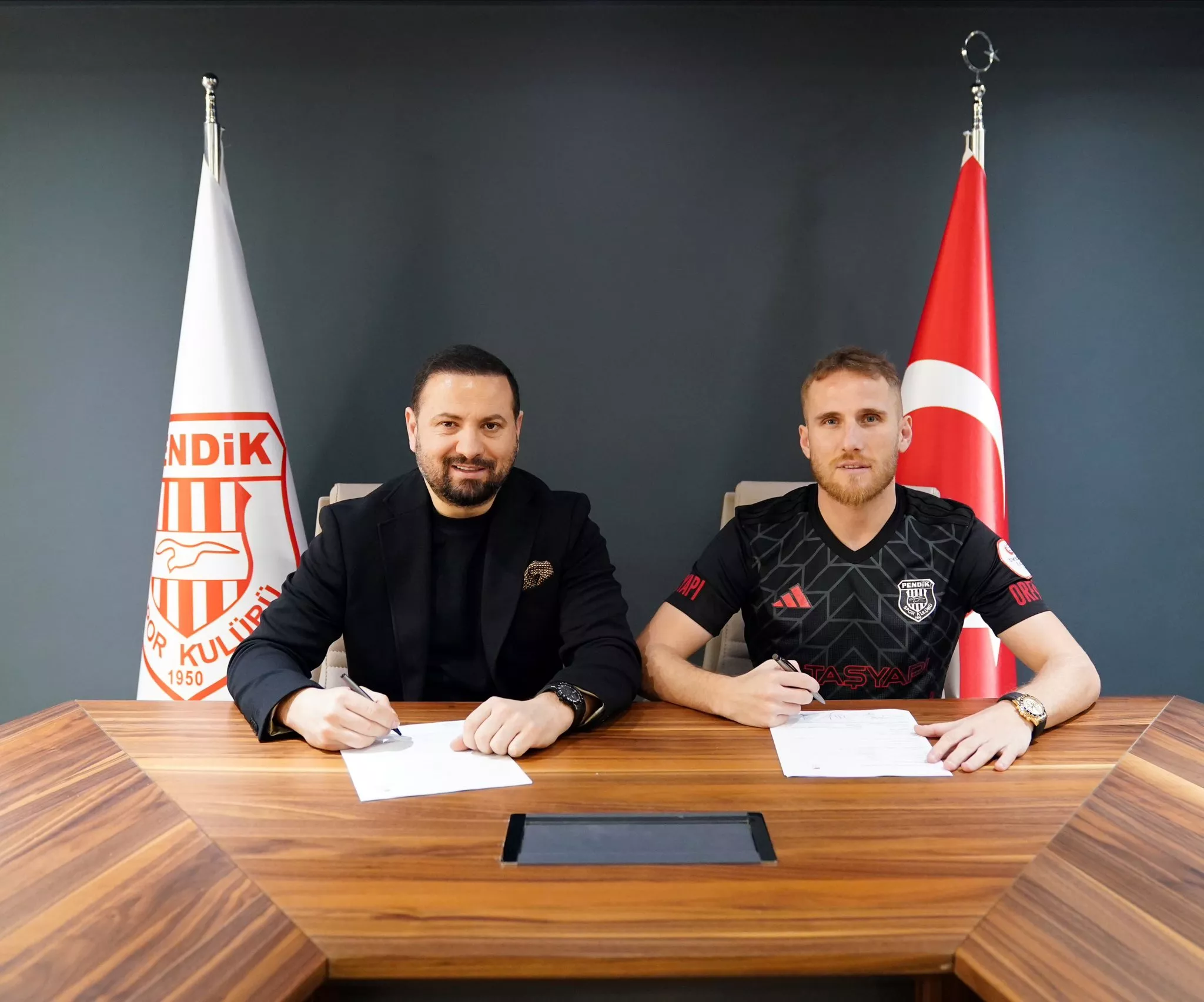 El exazulgrana Samu Saiz ficha por el Siltaş Yapı Pendikspor