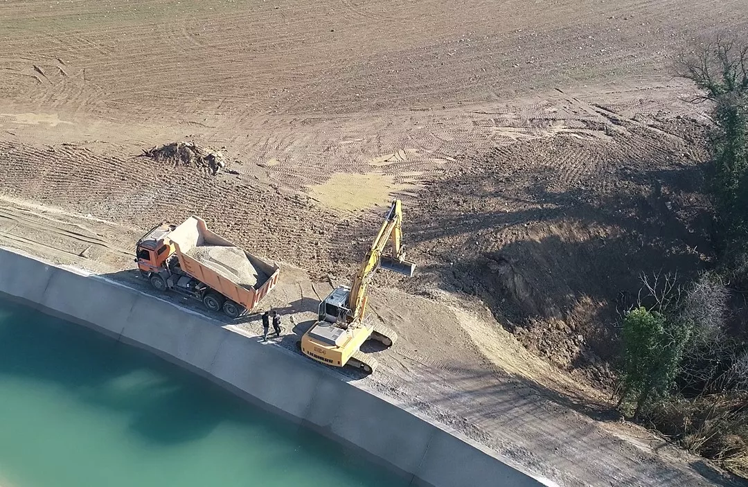 Imagen del Canal de Aragón y Cataluña reparado.