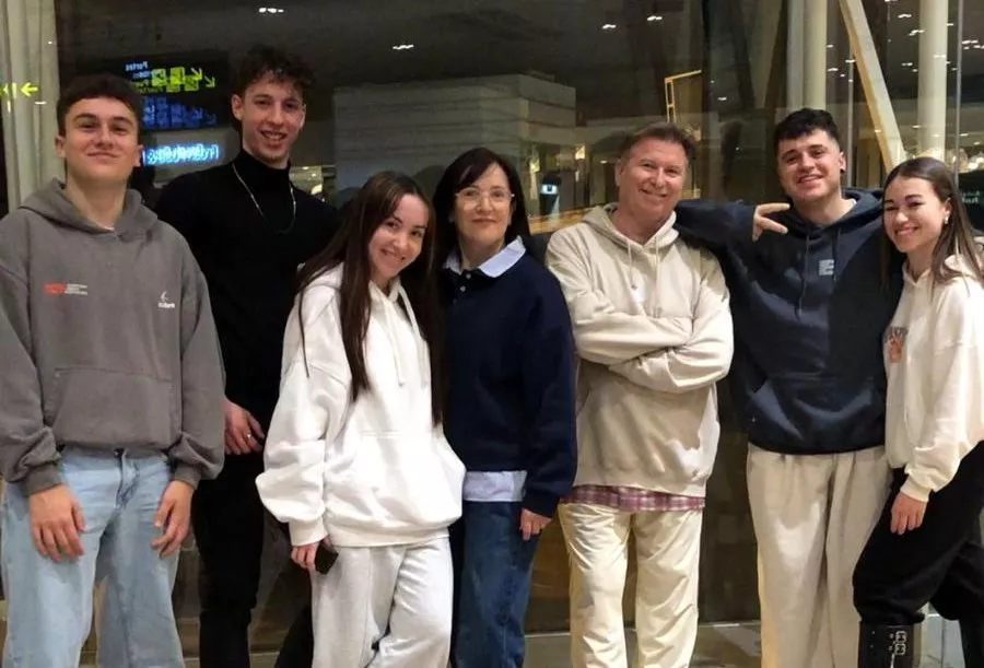 Viaje de Lori Clemen, Vicky Navarro y Espacio Danza, en su camino a Eurovisión.