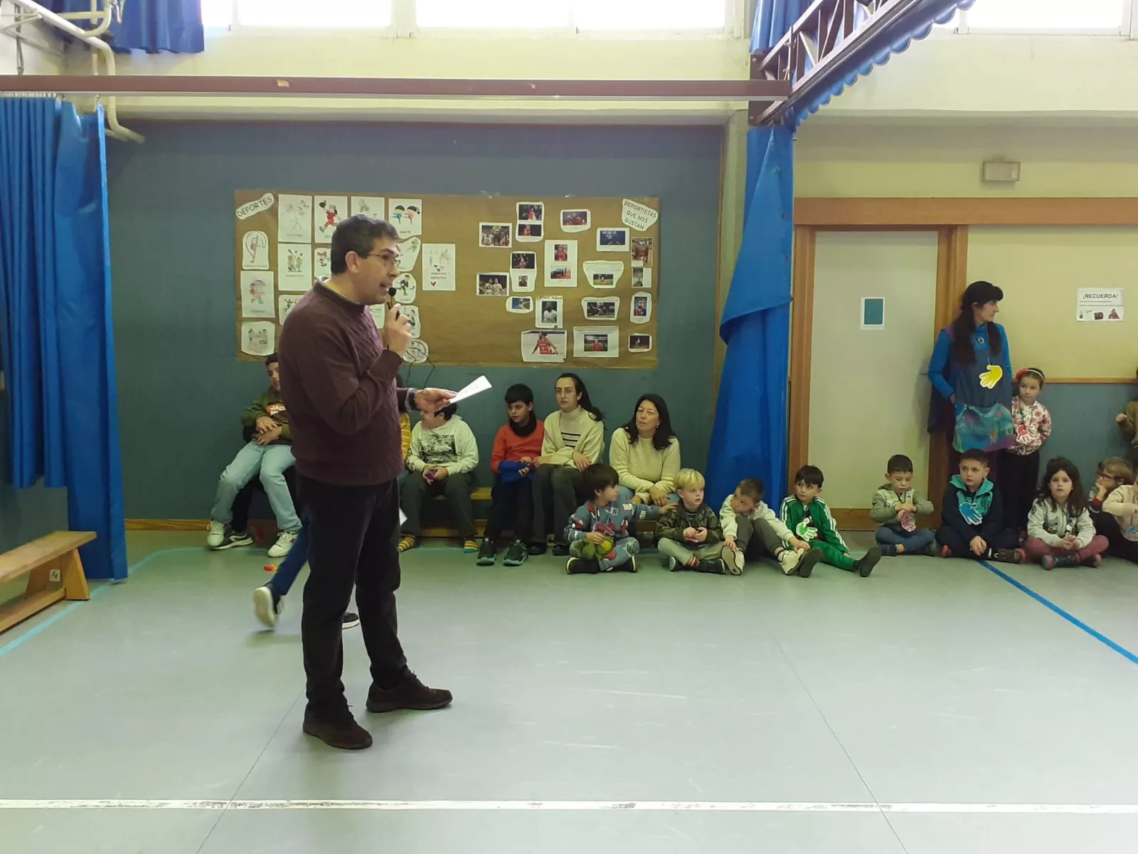 Actividades del Colegio Pedro J. Rubio con motivo del Día del Cáncer Infantil.