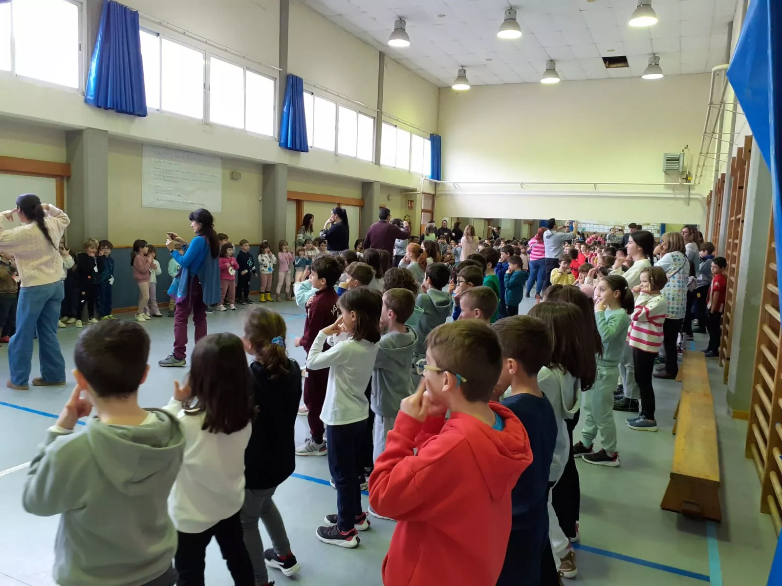 Actividades del Colegio Pedro J. Rubio con motivo del Día del Cáncer Infantil.