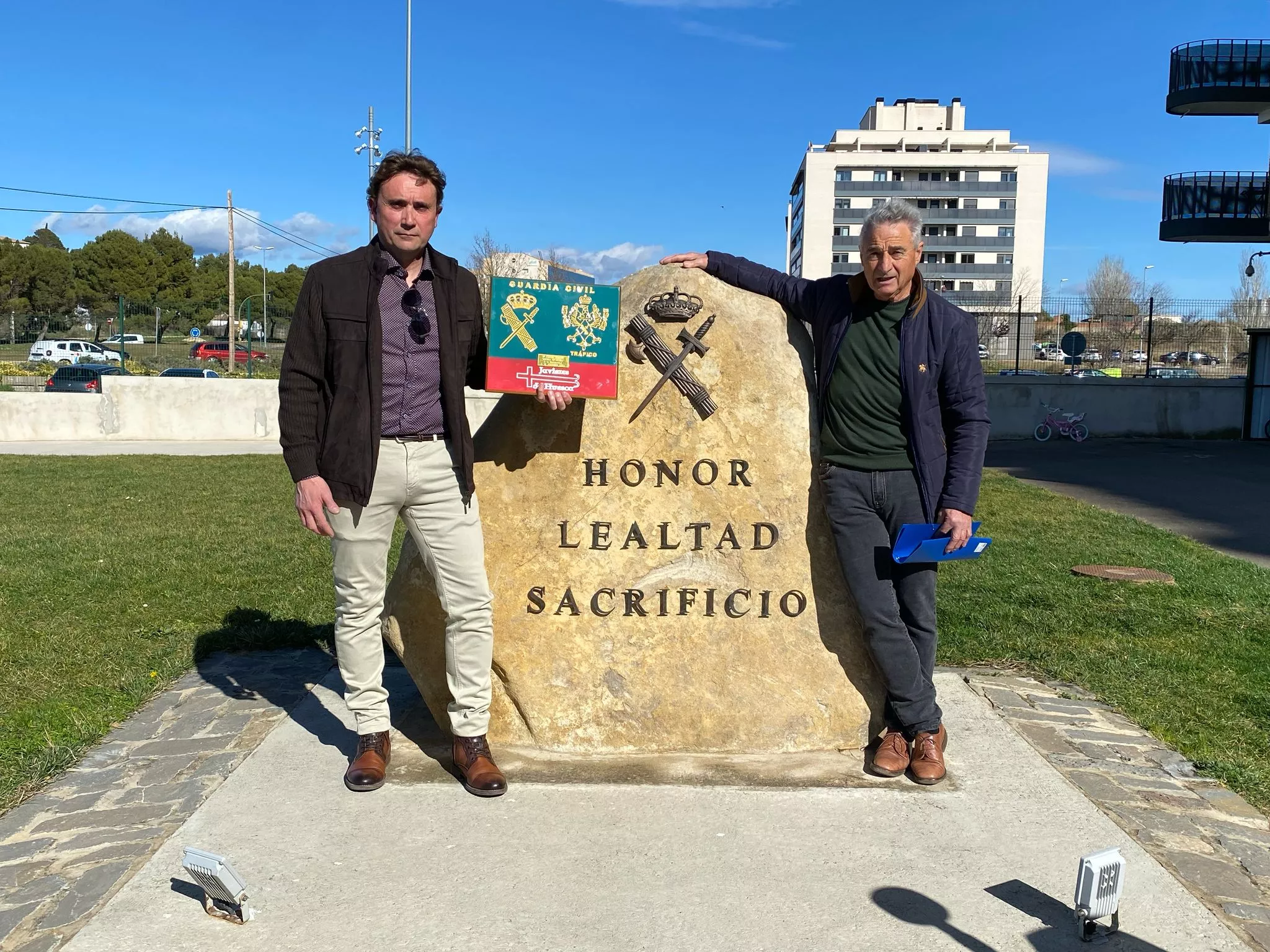 Entrega del Premio Sierra de Guara del Club Javieres a la Guardia Civil