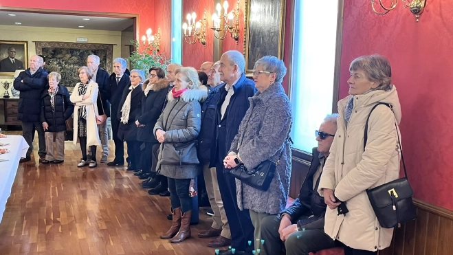 Asistentes a la recepción en el Ayuntamiento de Jaca. Asistentes a la recepción en el Ayuntamiento de Jaca.