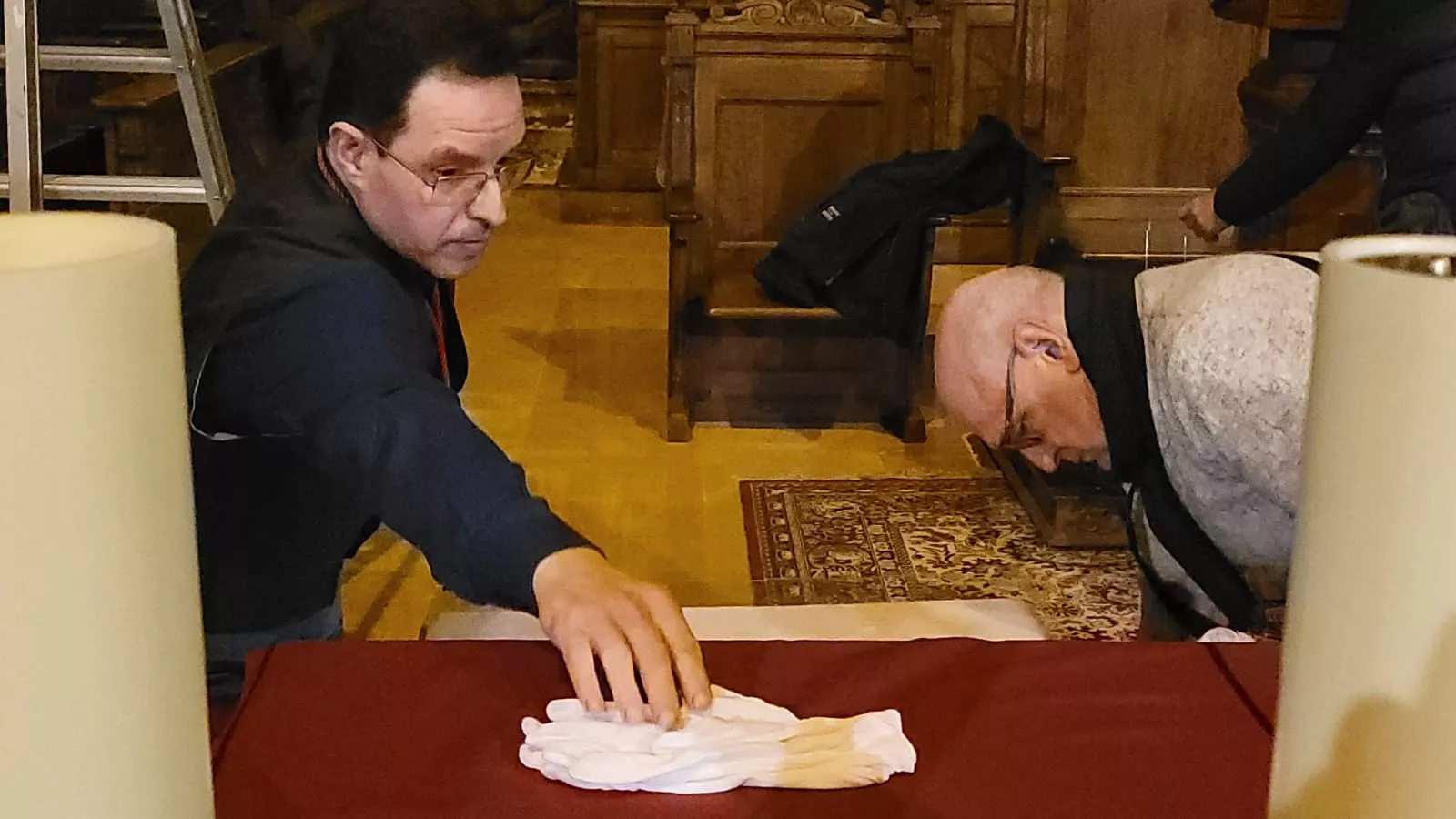 Colocación del Busto de San Lorenzo en el altar de la Basílica