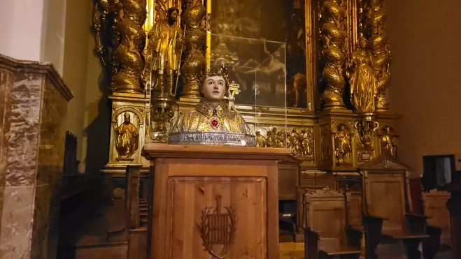 El Busto de San Lorenzo, en el altar de la Basílica El Busto de San Lorenzo, en el altar de la Basílica