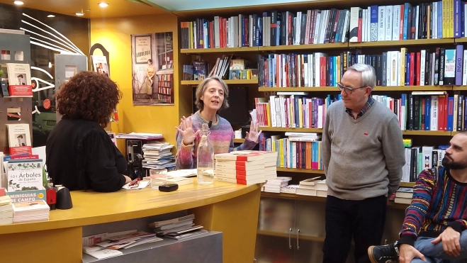 Chon Allué, Marta Sanz y Chema Aniés, en la presentación de Los íntimos. Foto Myriam Martínez Chon Allué, Marta Sanz y Chema Aniés, en la presentación de Los íntimos. Foto Myriam Martínez
